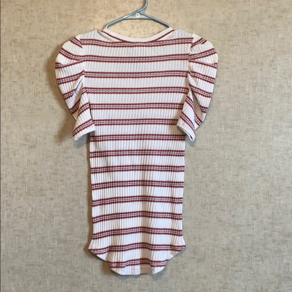 Top - Picture 2 of 2